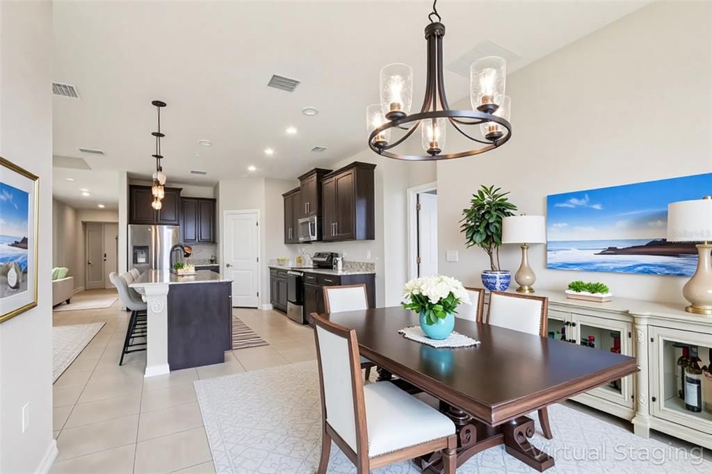 For Sale: $489,900 (4 beds, 3 baths, 2798 Square Feet)