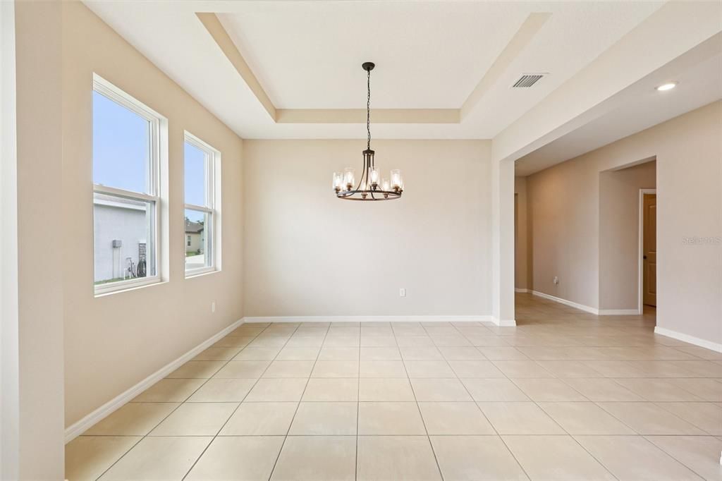 For Sale: $489,900 (4 beds, 3 baths, 2798 Square Feet)