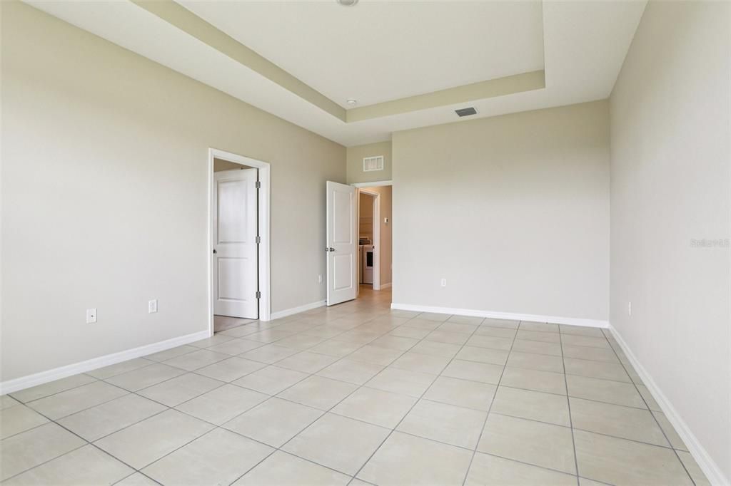 For Sale: $489,900 (4 beds, 3 baths, 2798 Square Feet)