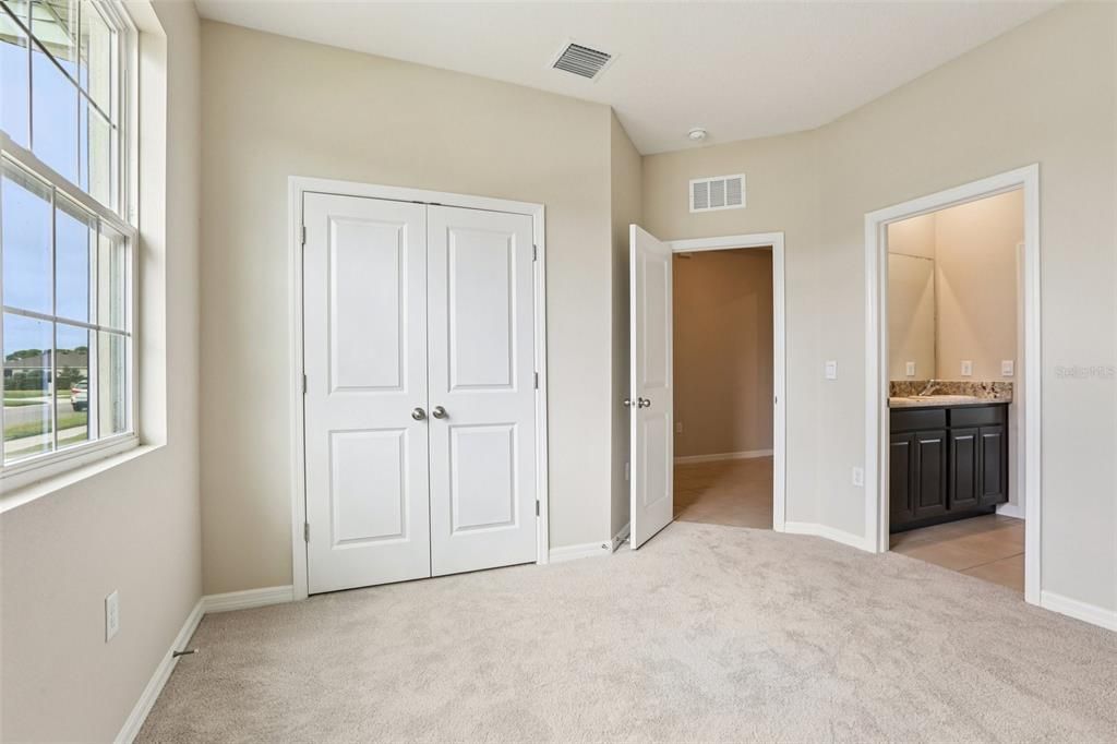 For Sale: $489,900 (4 beds, 3 baths, 2798 Square Feet)