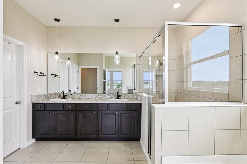 For Sale: $489,900 (4 beds, 3 baths, 2798 Square Feet)