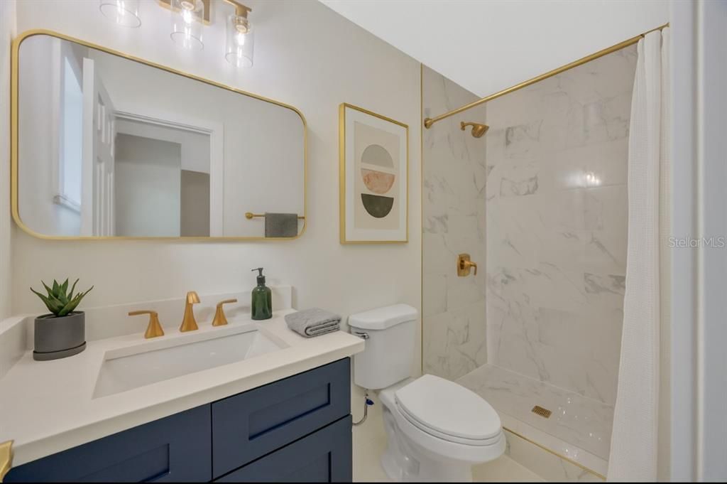 На продажу: $389,500 (3 спален, 2 ванн, 1260 Квадратных фут)