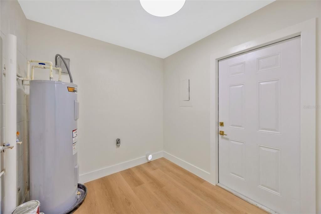 На продажу: $389,500 (3 спален, 2 ванн, 1260 Квадратных фут)