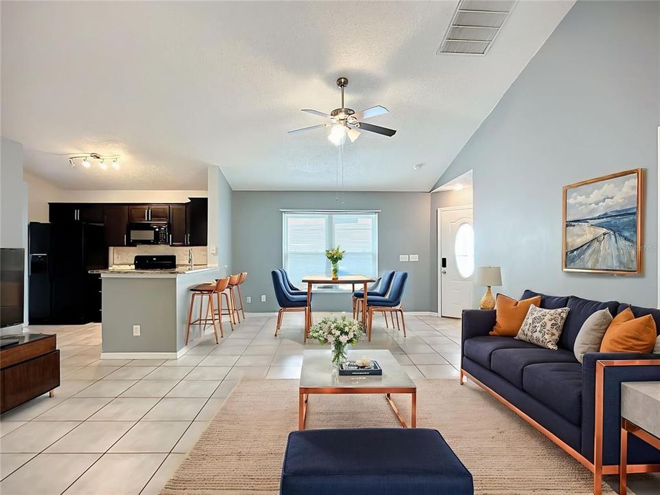 For Sale: $329,900 (3 beds, 2 baths, 1313 Square Feet)