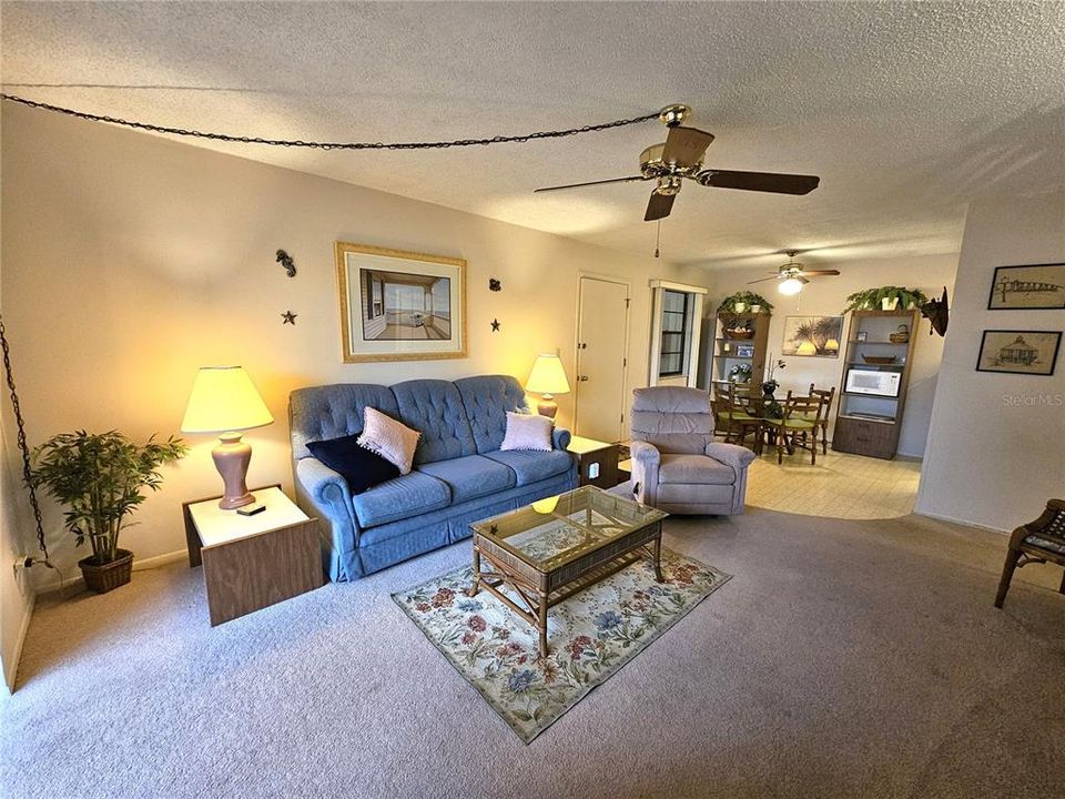 For Rent: $2,000 (1 beds, 1 baths, 780 Square Feet)