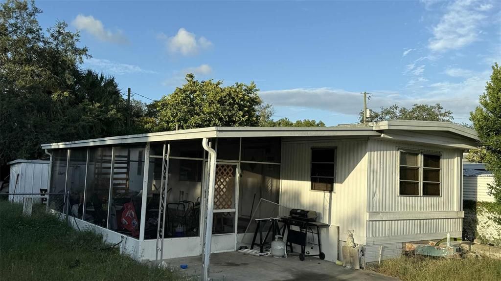 Recently Sold: $36,900 (2 beds, 1 baths, 672 Square Feet)