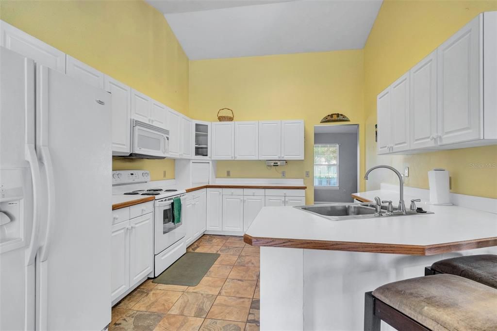 На продажу: $539,900 (4 спален, 3 ванн, 2336 Квадратных фут)