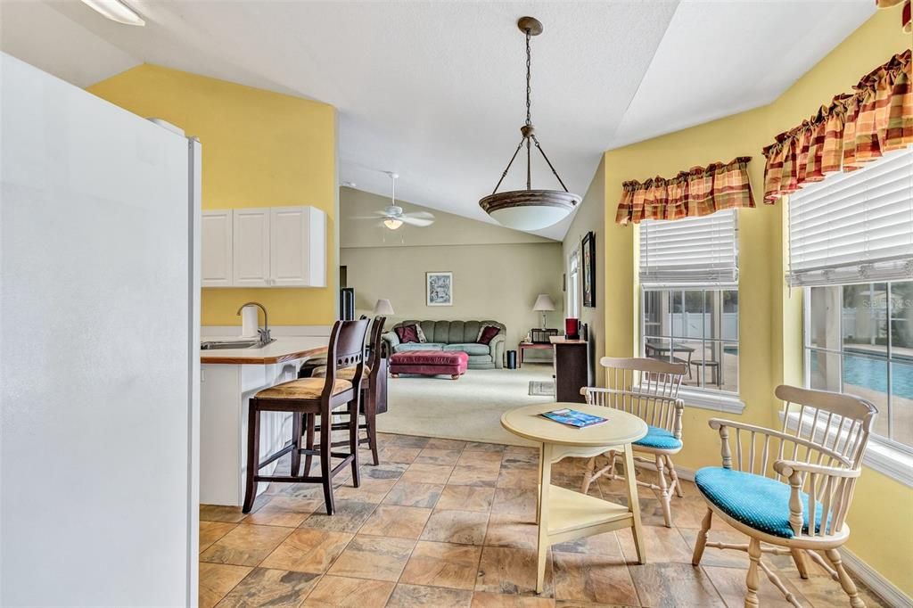 На продажу: $539,900 (4 спален, 3 ванн, 2336 Квадратных фут)