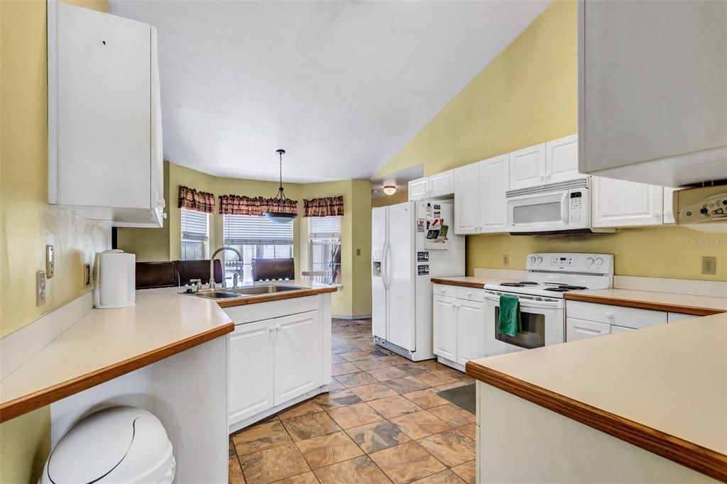 На продажу: $539,900 (4 спален, 3 ванн, 2336 Квадратных фут)