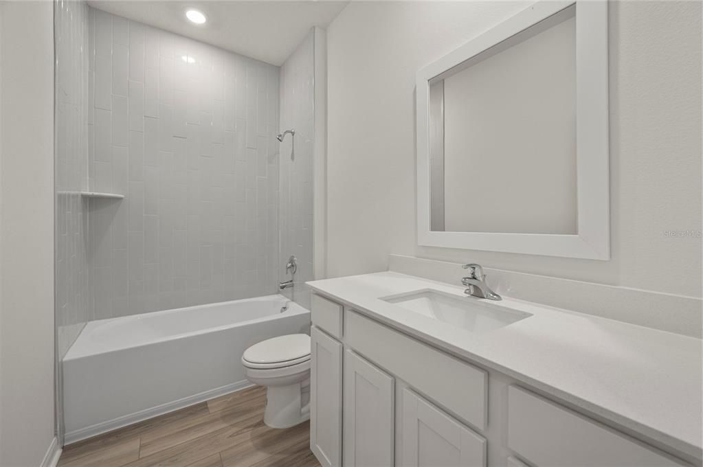 待售: $354,900 (5 贝兹, 3 浴室, 1984 平方英尺)