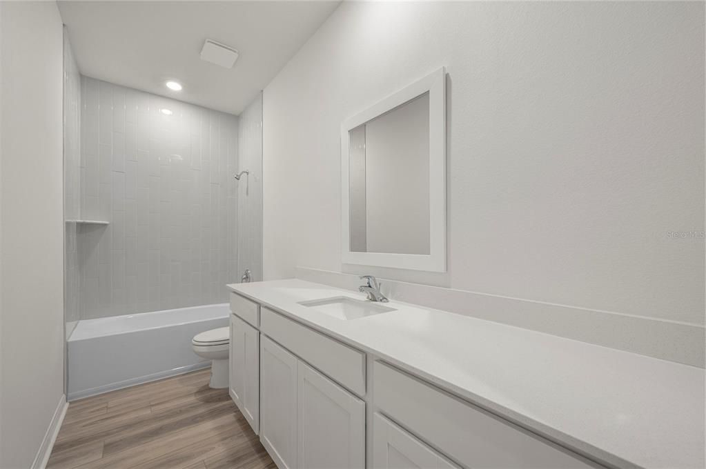 待售: $354,900 (5 贝兹, 3 浴室, 1984 平方英尺)