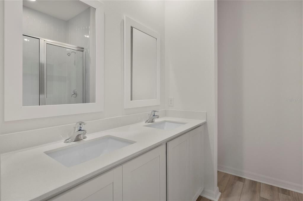 待售: $354,900 (5 贝兹, 3 浴室, 1984 平方英尺)