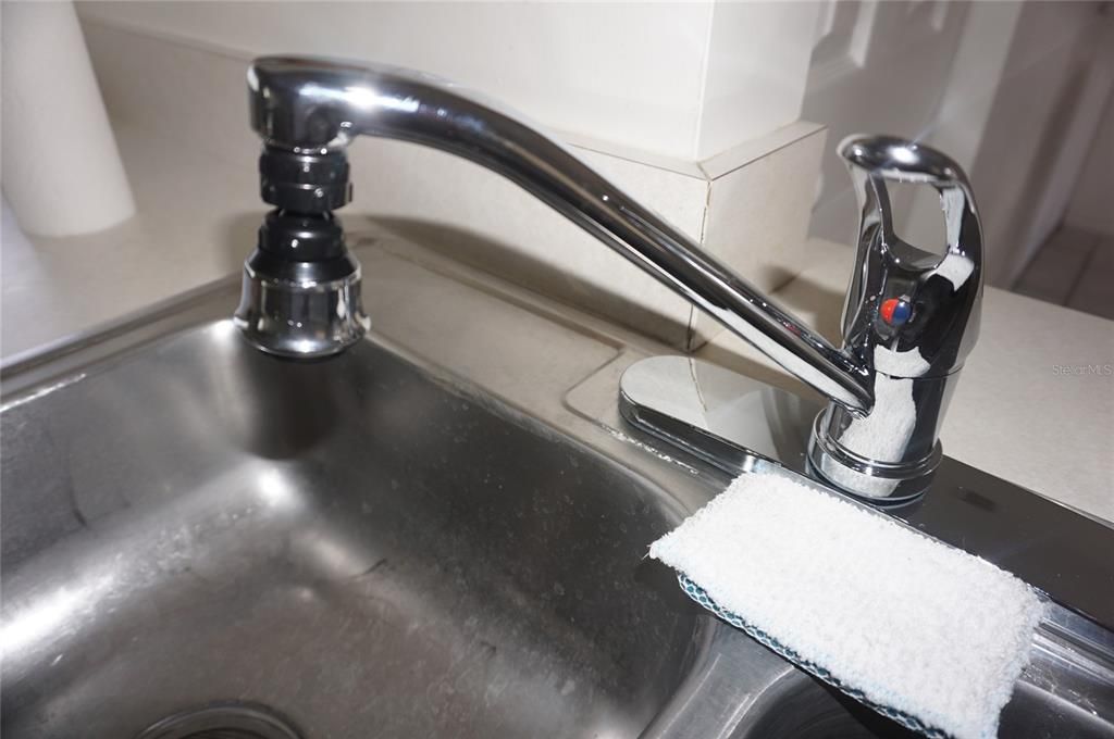 合同活跃: $198,875 (2 贝兹, 2 浴室, 1550 平方英尺)