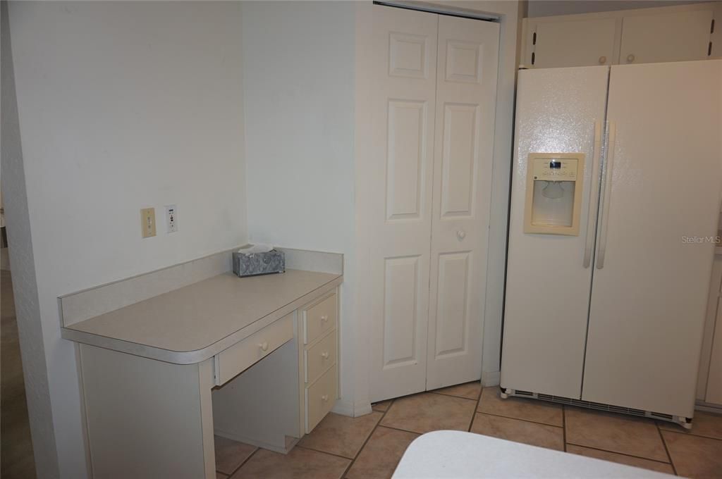 合同活跃: $198,875 (2 贝兹, 2 浴室, 1550 平方英尺)