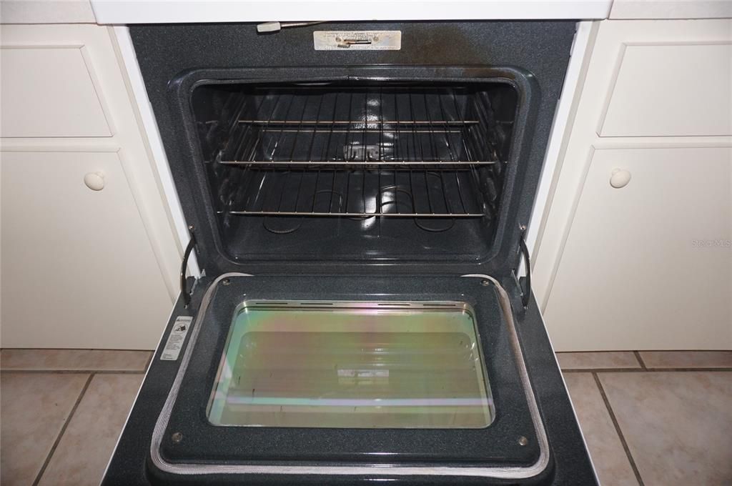 合同活跃: $198,875 (2 贝兹, 2 浴室, 1550 平方英尺)