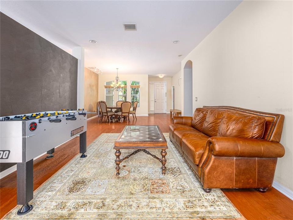 For Sale: $425,000 (4 beds, 2 baths, 2604 Square Feet)