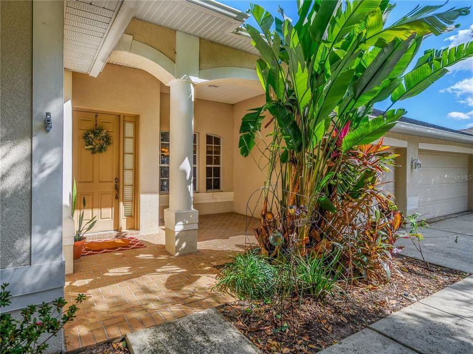 For Sale: $425,000 (4 beds, 2 baths, 2604 Square Feet)