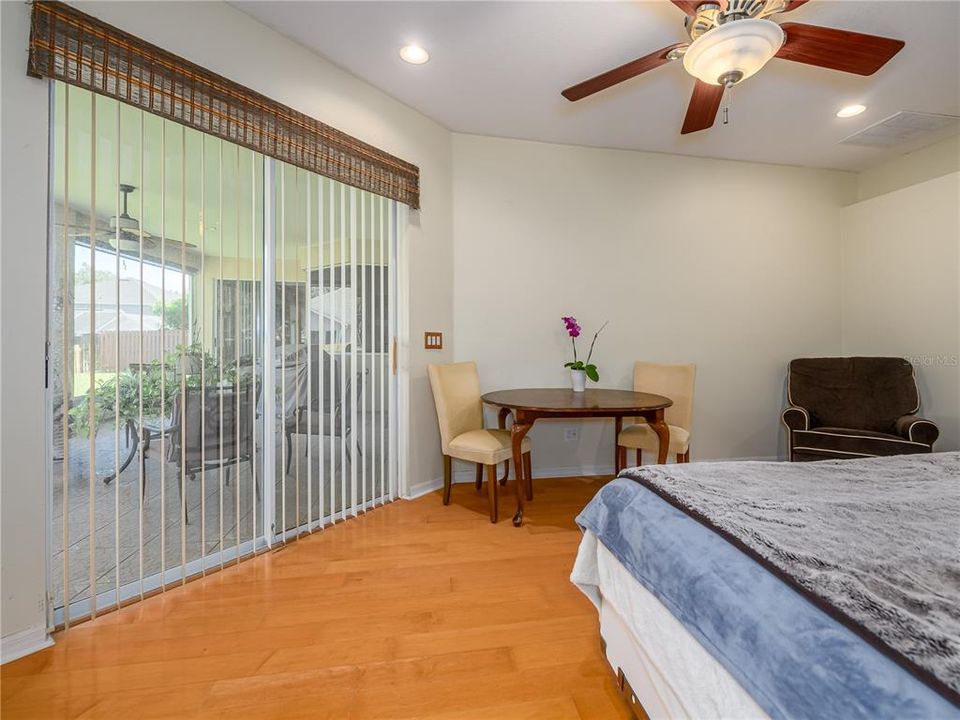 For Sale: $425,000 (4 beds, 2 baths, 2604 Square Feet)