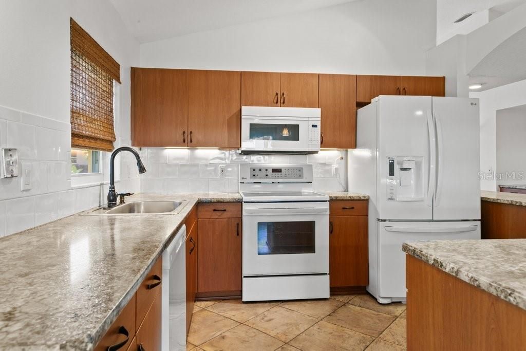 На продажу: $534,900 (3 спален, 2 ванн, 1662 Квадратных фут)