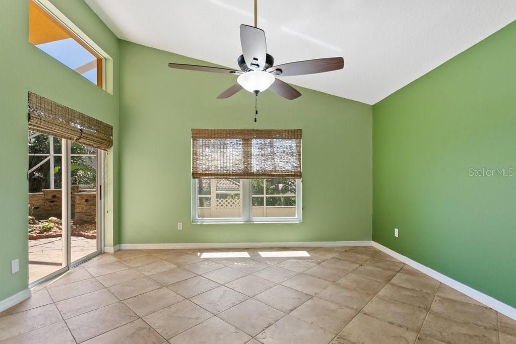 На продажу: $534,900 (3 спален, 2 ванн, 1662 Квадратных фут)