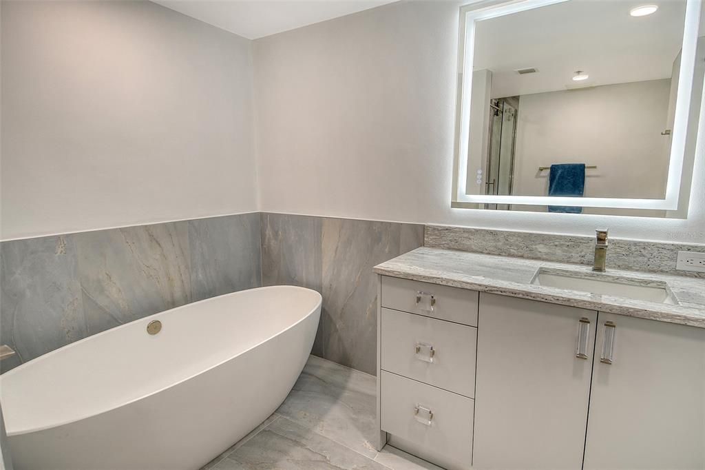 For Rent: $7,000 (3 beds, 3 baths, 2042 Square Feet)