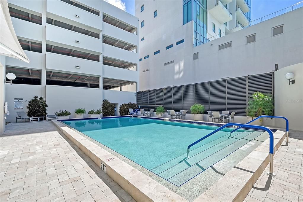 For Rent: $7,000 (3 beds, 3 baths, 2042 Square Feet)