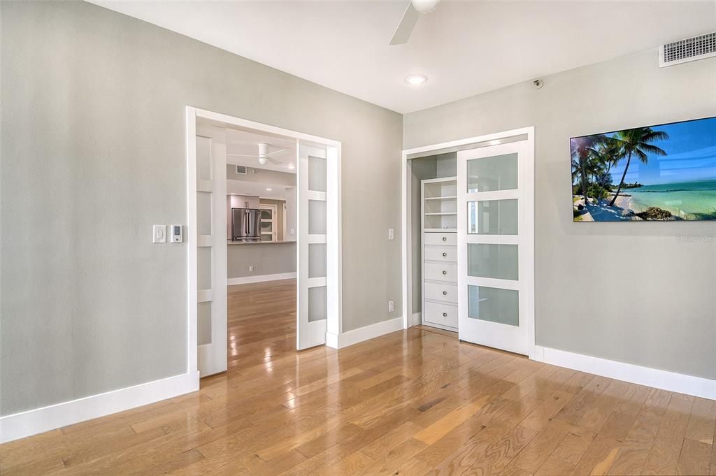 For Rent: $7,000 (3 beds, 3 baths, 2042 Square Feet)