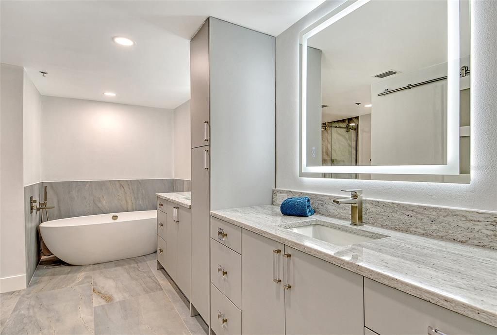 For Rent: $7,000 (3 beds, 3 baths, 2042 Square Feet)