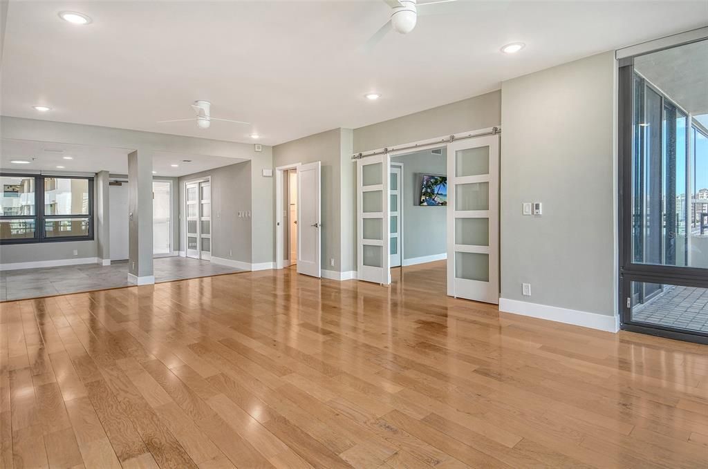 For Rent: $7,000 (3 beds, 3 baths, 2042 Square Feet)