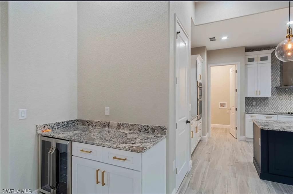 В аренду: $4,500 (3 спален, 3 ванн, 2326 Квадратных фут)