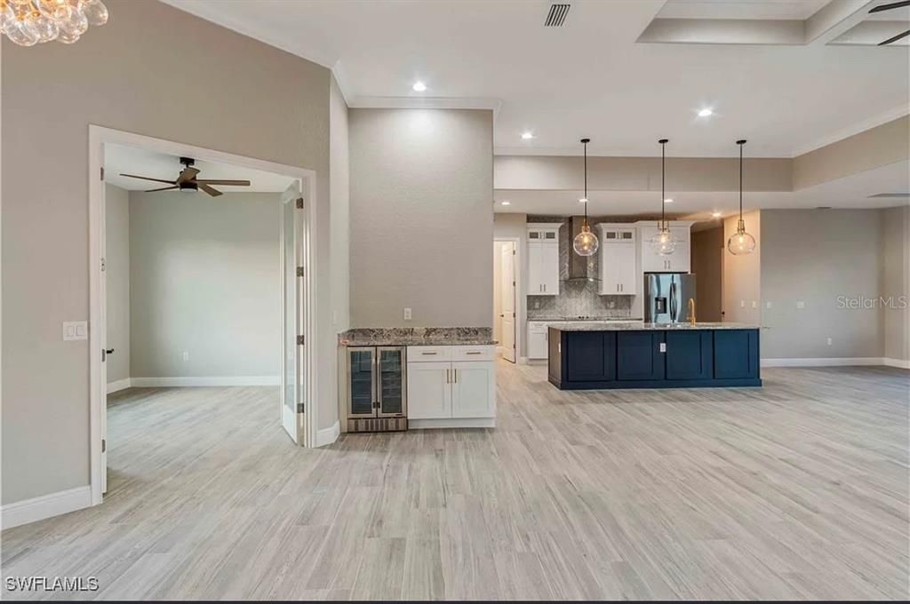 В аренду: $4,500 (3 спален, 3 ванн, 2326 Квадратных фут)