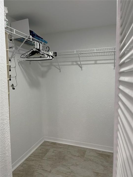 На продажу: $180,000 (2 спален, 2 ванн, 1153 Квадратных фут)