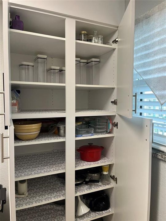 На продажу: $180,000 (2 спален, 2 ванн, 1153 Квадратных фут)