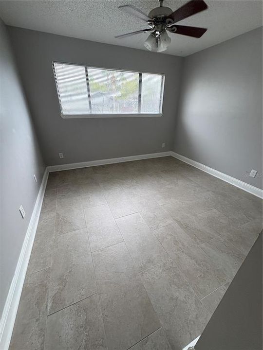 待售: $189,000 (2 贝兹, 2 浴室, 1274 平方英尺)