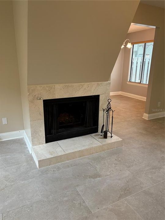 待售: $189,000 (2 贝兹, 2 浴室, 1274 平方英尺)