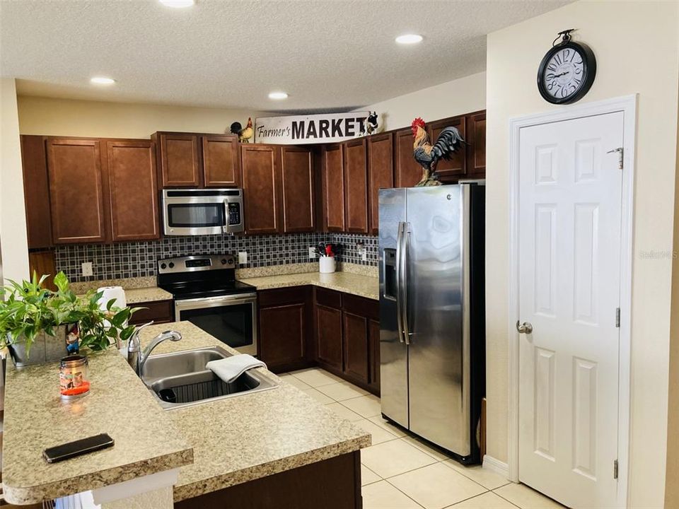 待售: $364,900 (4 贝兹, 2 浴室, 1840 平方英尺)