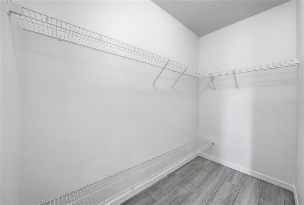 待售: $337,500 (4 贝兹, 2 浴室, 1767 平方英尺)