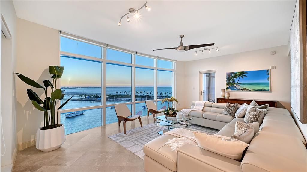 For Sale: $3,395,000 (3 beds, 3 baths, 3031 Square Feet)