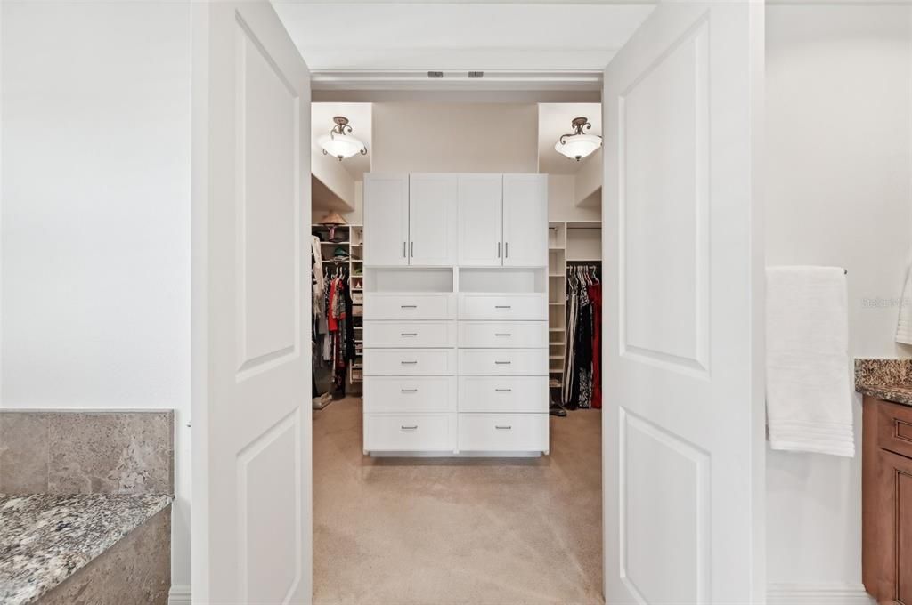 For Sale: $3,395,000 (3 beds, 3 baths, 3031 Square Feet)