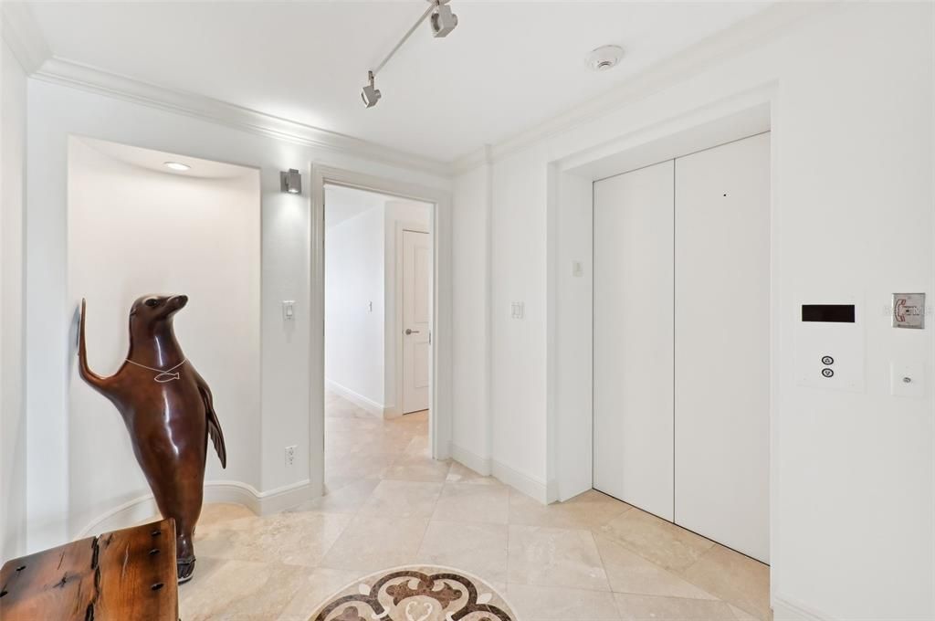 For Sale: $3,395,000 (3 beds, 3 baths, 3031 Square Feet)