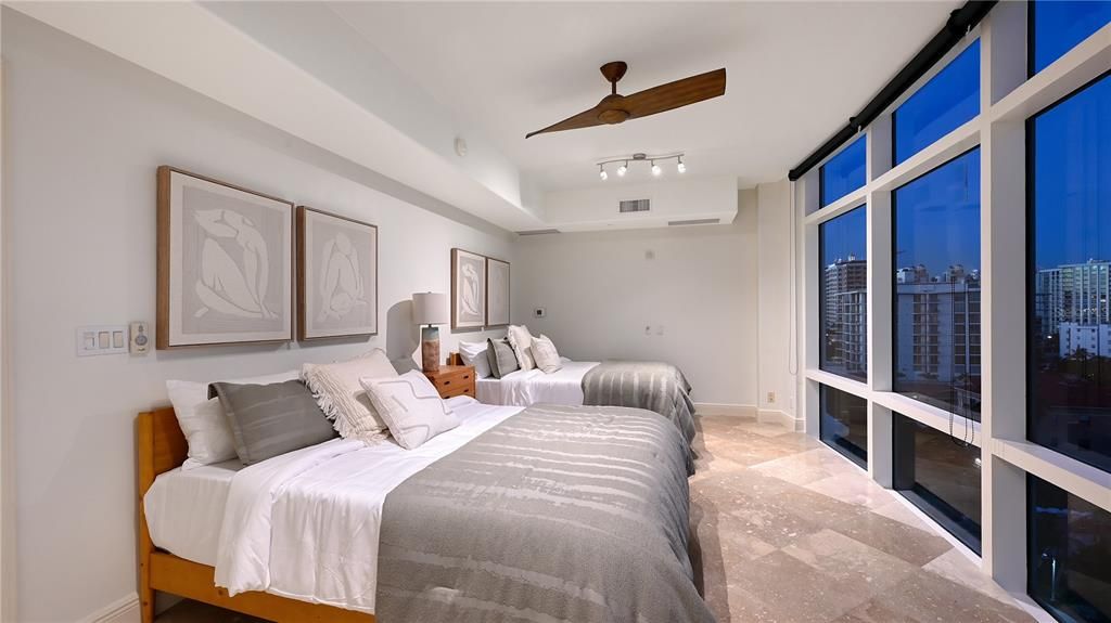 For Sale: $3,395,000 (3 beds, 3 baths, 3031 Square Feet)