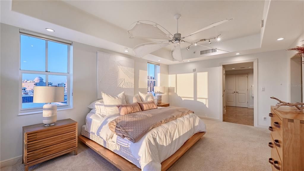 For Sale: $3,395,000 (3 beds, 3 baths, 3031 Square Feet)