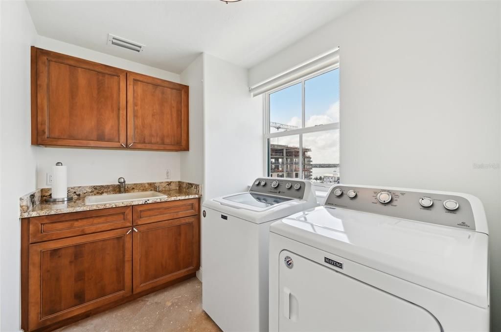 For Sale: $3,395,000 (3 beds, 3 baths, 3031 Square Feet)