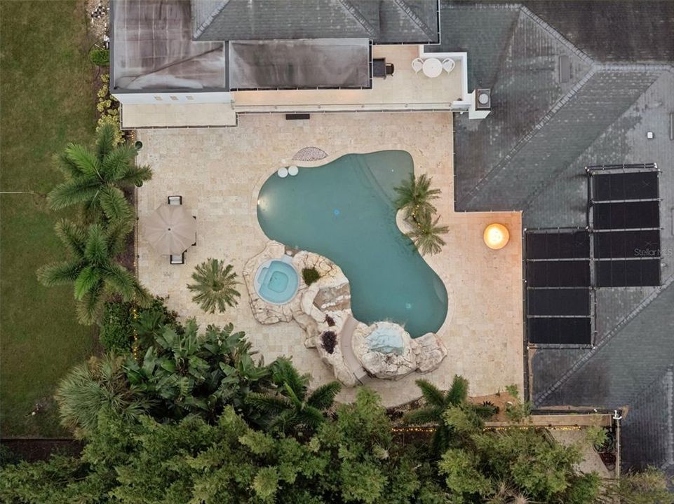 Под контрактом: $2,500,000 (6 спален, 6 ванн, 6000 Квадратных фут)