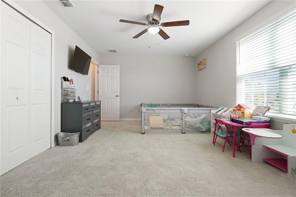 待售: $324,000 (3 贝兹, 2 浴室, 1884 平方英尺)