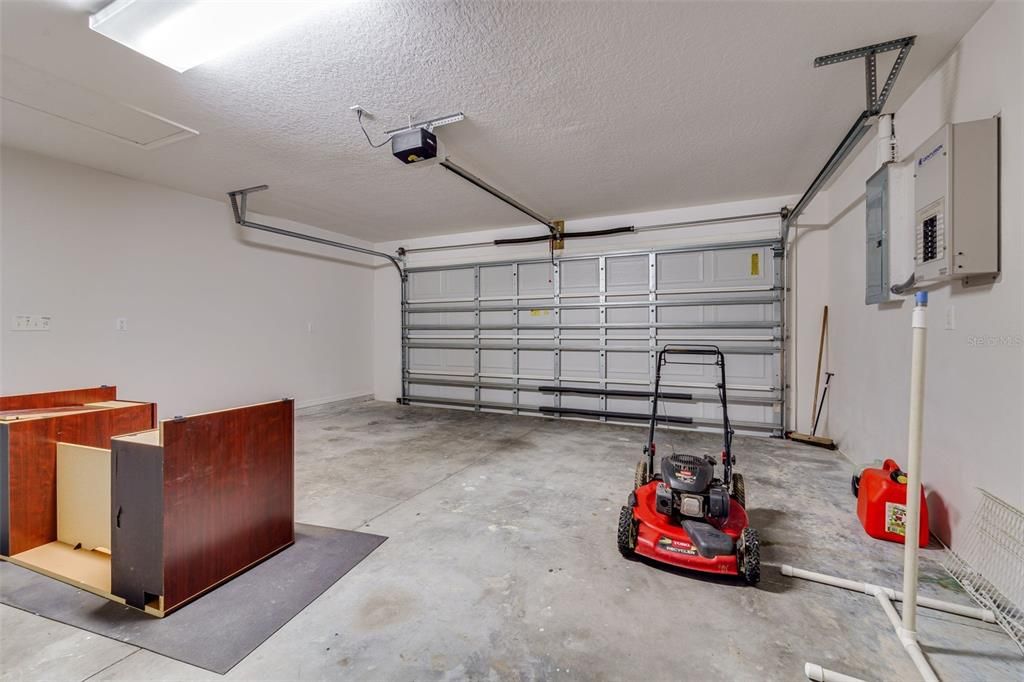 For Sale: $264,900 (3 beds, 2 baths, 1315 Square Feet)