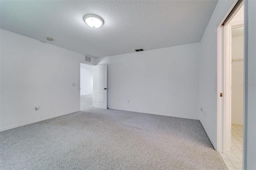 For Sale: $264,900 (3 beds, 2 baths, 1315 Square Feet)