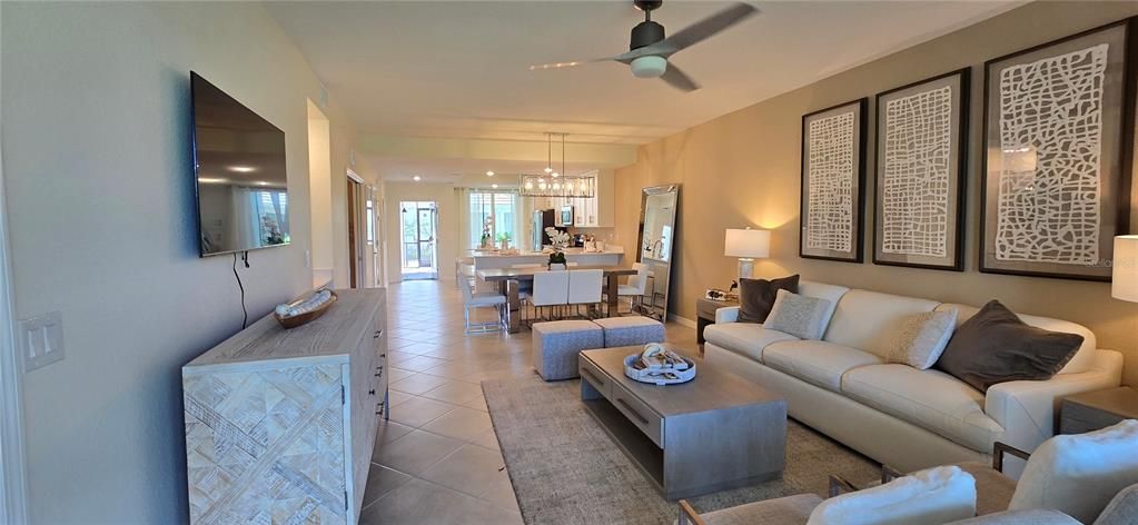 For Sale: $409,000 (2 beds, 2 baths, 1366 Square Feet)