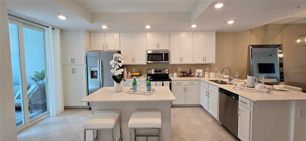 For Sale: $409,000 (2 beds, 2 baths, 1366 Square Feet)