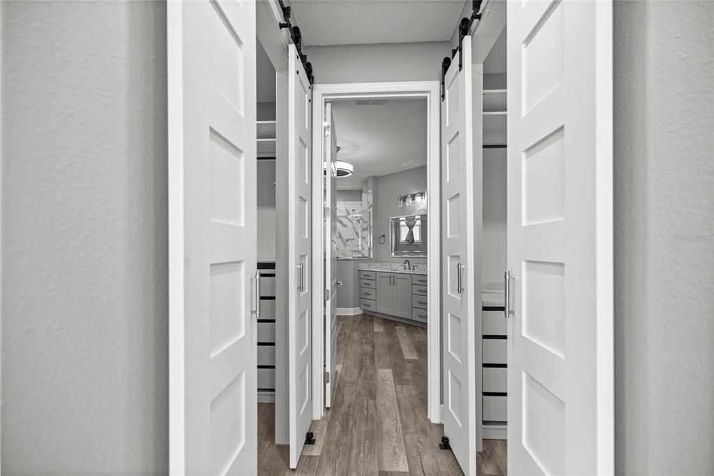 Activo con contrato: $649,900 (3 camas, 3 baños, 3371 Pies cuadrados)